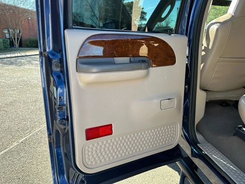 Used 2004 Ford F250 Lariat AWD/4WD image 15