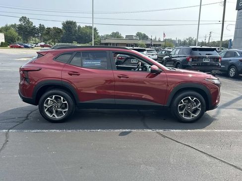 Certified 2024 Chevrolet Trax LT w/ Driver Confidence Package FWD image 8