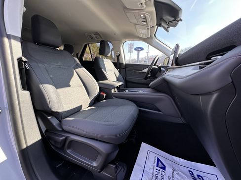 New 2026 Ford Explorer Active image 29