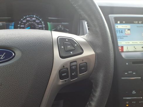 Certified 2018 Ford Flex SEL w/ Equipment Group 202A image 20