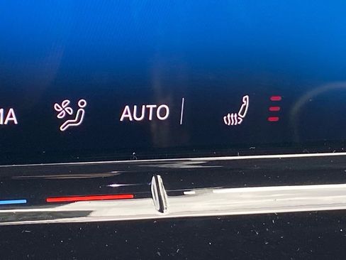 New 2025 Volkswagen Tiguan SE R-Line image 9