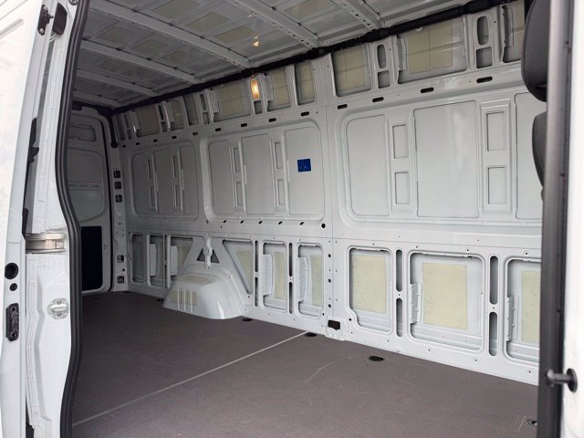 Used 2026 Mercedes-Benz Sprinter 2500 image 12