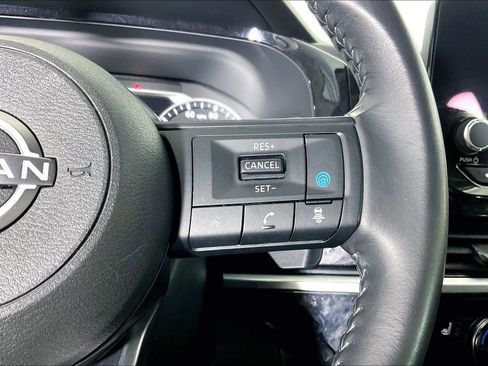 Used 2024 Nissan Pathfinder SV image 28