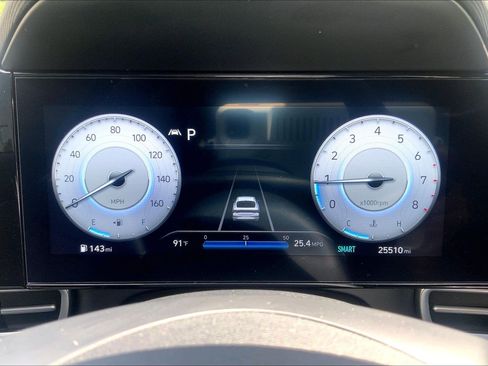 Used 2023 Hyundai Elantra SEL w/ Convenience Package FWD image 22