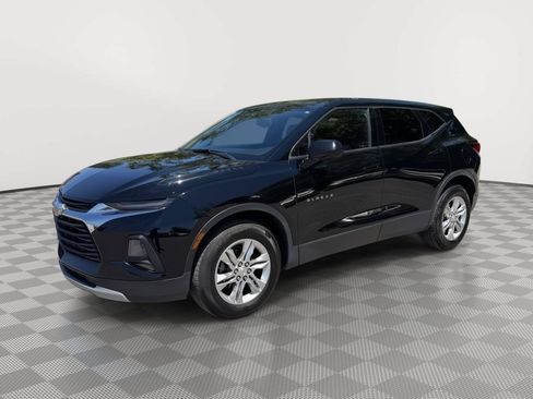 Used 2020 Chevrolet Blazer LT w/ LPO, Floor Liner Package FWD image 3