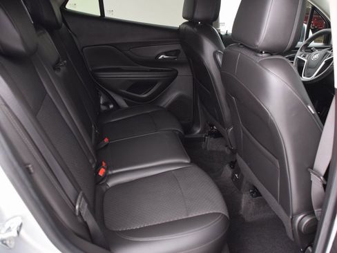 Used 2022 Buick Encore Preferred w/ Safety Package image 17