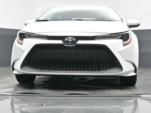 Used 2022 Toyota Corolla LE image 20