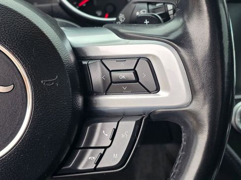Used 2019 Ford Mustang Premium image 21