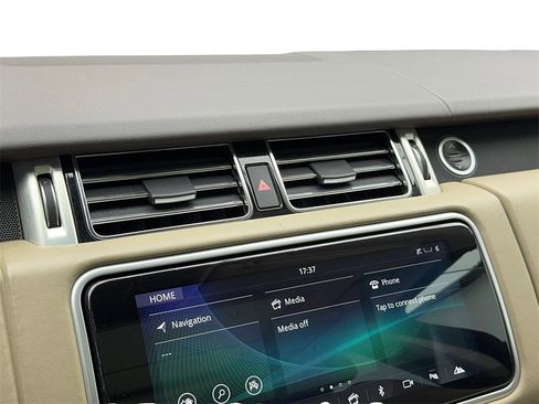 Used 2020 Land Rover Range Rover HSE image 25