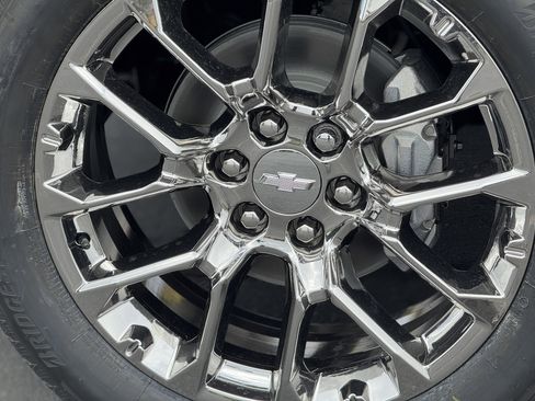 New 2026 Chevrolet Suburban Premier w/ Sun And Tow Package image 8