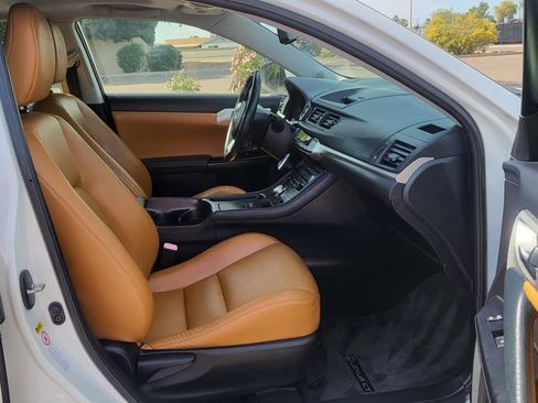 Used 2012 Lexus CT 200h Premium w/ Premium Audio Pkg image 17