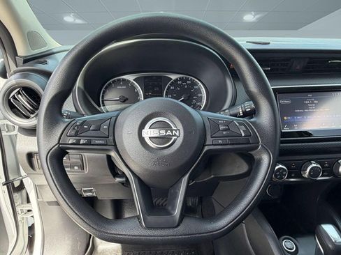 Used 2024 Nissan Kicks S FWD image 11