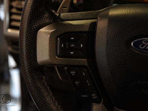 Used 2019 Ford F150 Raptor w/ Equipment Group 802A Luxury AWD/4WD image 37