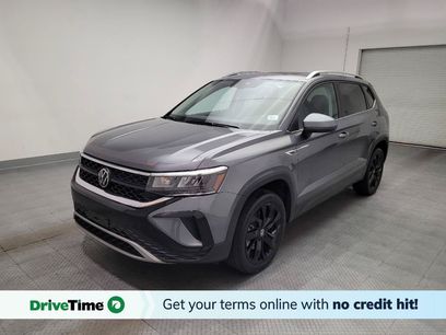Used 2023 Volkswagen Taos SE w/ Panoramic Sunroof Package