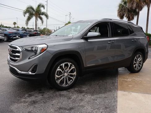 Used 2020 GMC Terrain SLT w/ Preferred Package FWD image 4