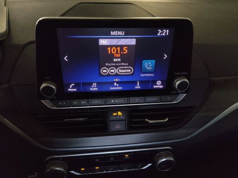 Used 2023 Nissan Altima 2.5 SV image 25