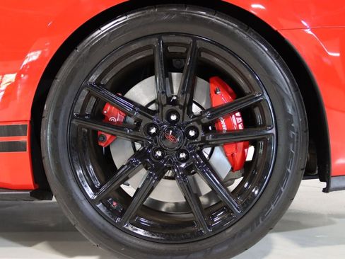 Used 2020 Ford Mustang Shelby GT500 w/ Technology Package RWD image 93