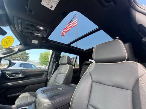Used 2023 Chevrolet Tahoe Premier w/ Advanced Technology Package AWD/4WD image 28