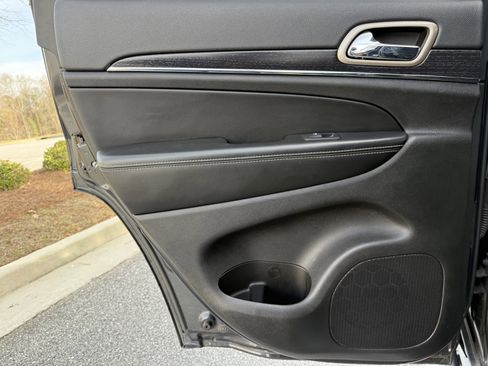 Used 2014 Jeep Grand Cherokee Limited image 44