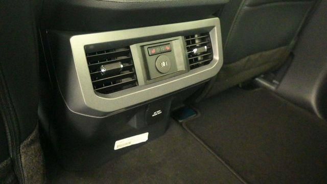 New 2026 Ford F250 Lariat w/ Black Appearance Package AWD/4WD image 13