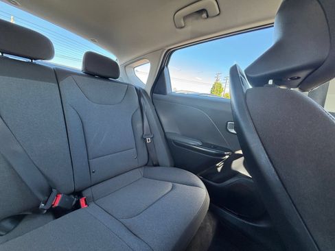 Used 2025 Kia K4 FWD image 38