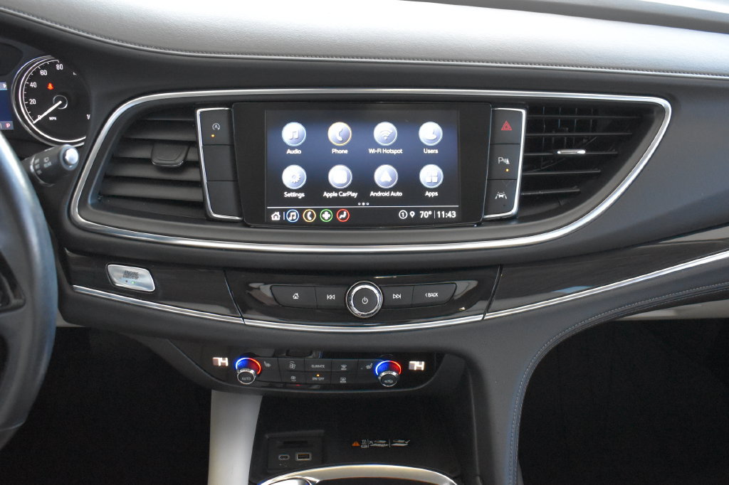 Used 2022 Buick Enclave Essence FWD image 19