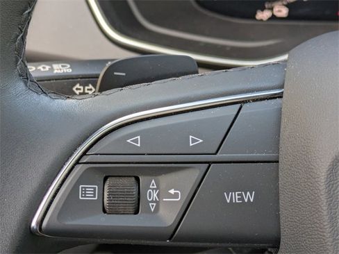 Used 2023 Audi Q5 e Premium Plus w/ Premium Plus Package image 19