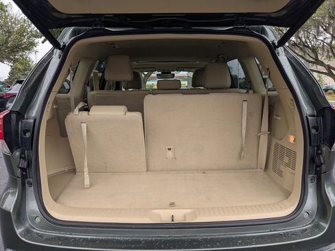 Used 2019 Toyota Highlander Limited FWD image 14