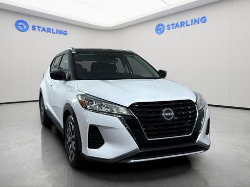 Used 2023 Nissan Kicks SV image 14