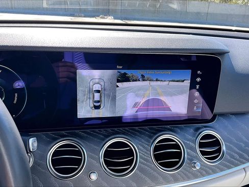 Used 2021 Mercedes-Benz E 350 Sedan image 25