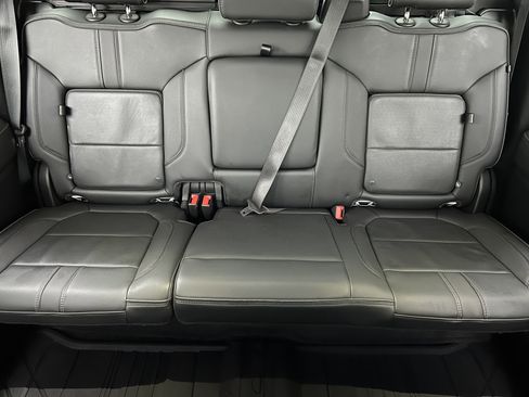 Used 2022 Chevrolet Silverado 1500 High Country w/ LPO, Dark Essentials Package image 17