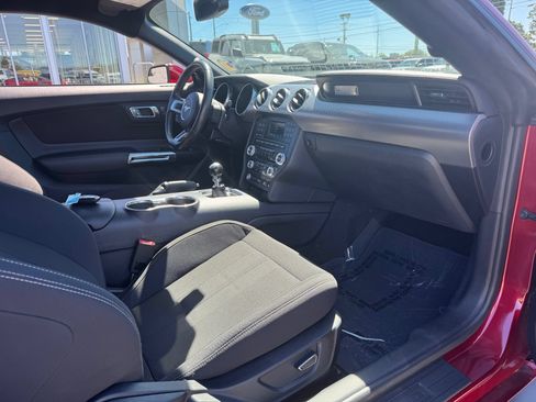 Used 2018 Ford Mustang GT RWD image 35