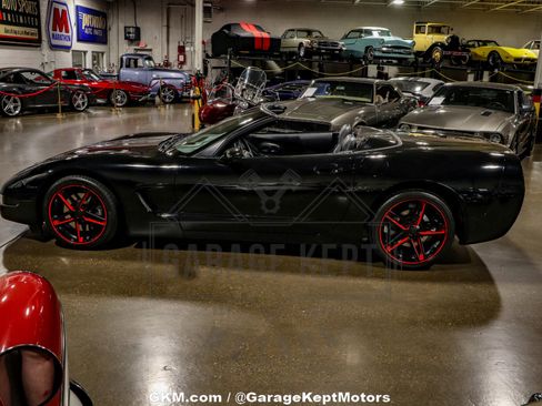 Used 2002 Chevrolet Corvette Convertible w/ Preferred Equipment Group2 image 31