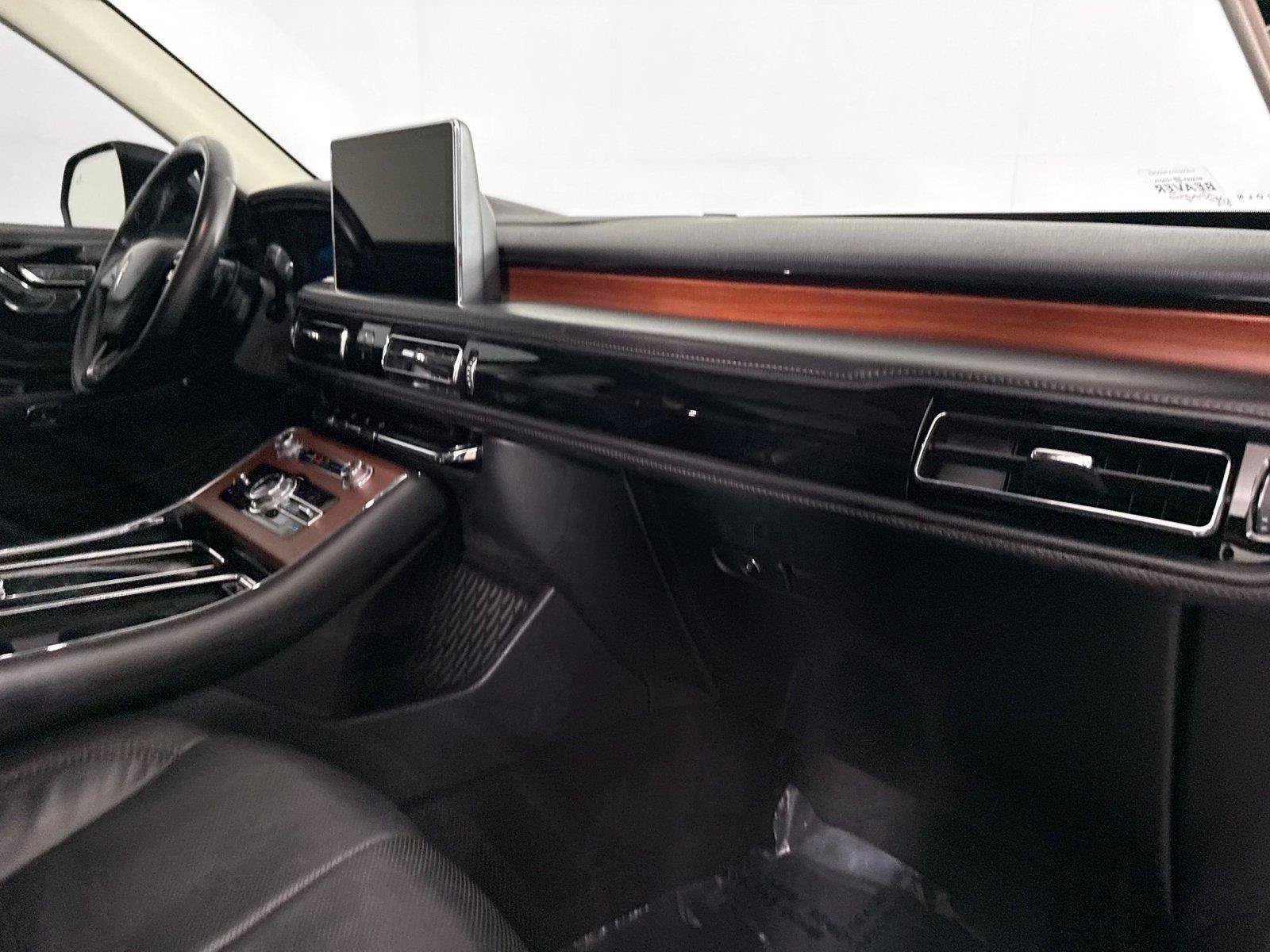 Used 2022 Lincoln Aviator Reserve AWD/4WD image 45