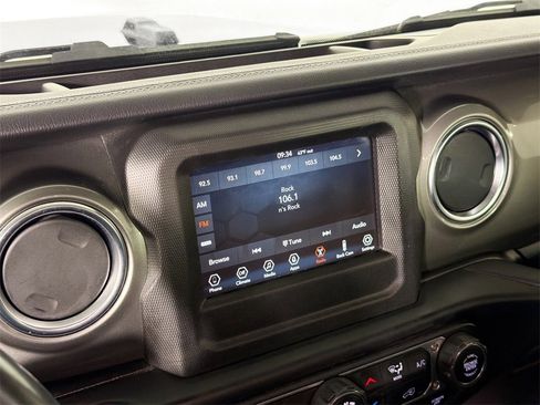 Used 2021 Jeep Wrangler Unlimited Sahara image 14