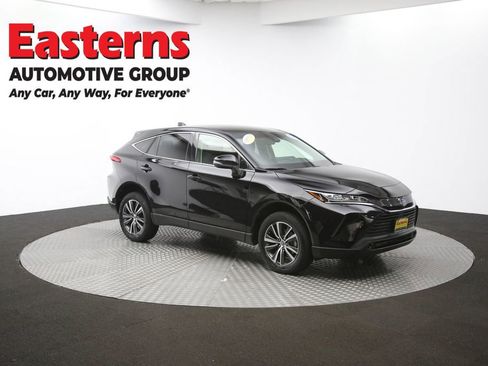 Used 2022 Toyota Venza LE image 47