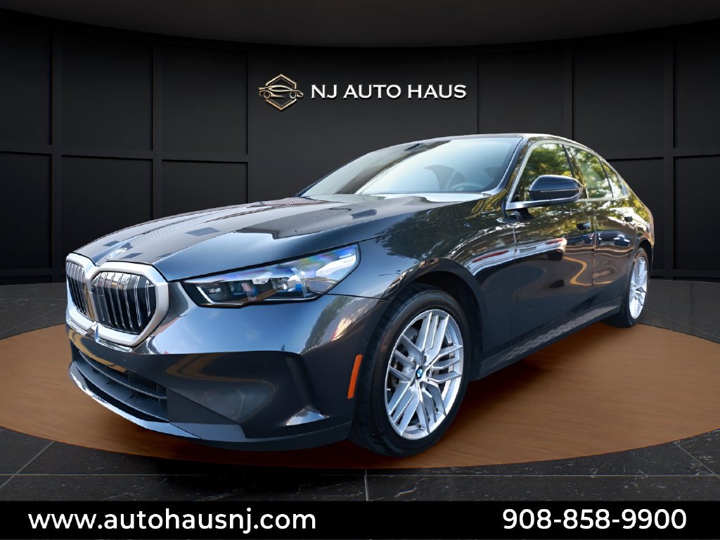 Used 2025 BMW 530i RWD image 5