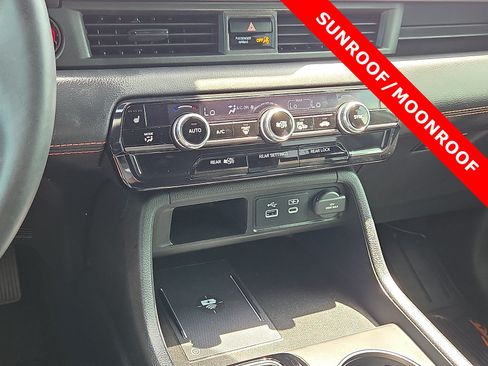 Used 2025 Honda Pilot TrailSport image 20