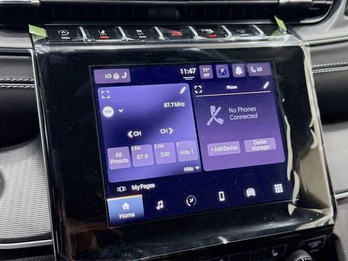 New 2025 Jeep Grand Cherokee Altitude image 36