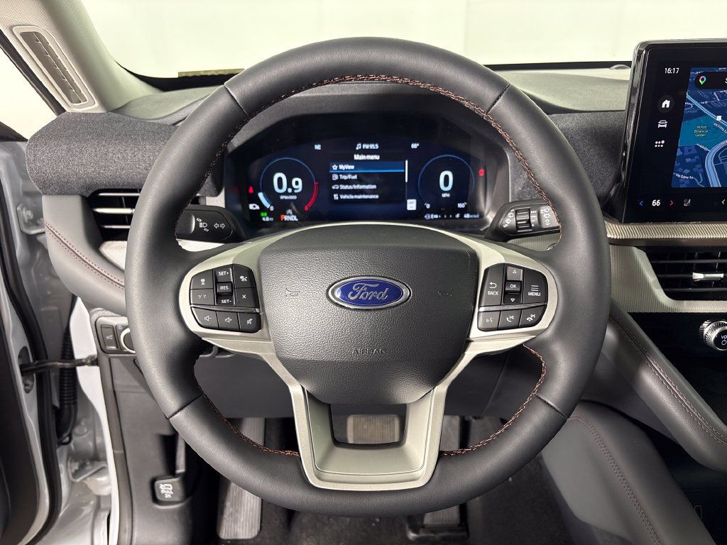 New 2026 Ford Explorer Active w/ Active Comfort Package RWD image 13