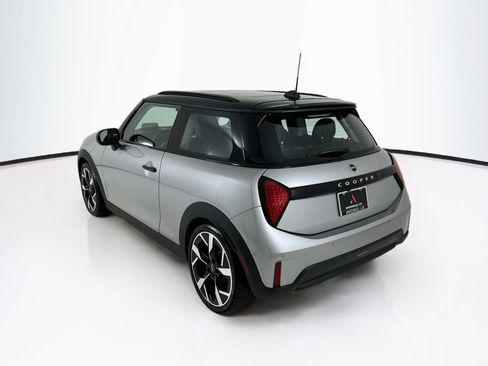 Used 2025 MINI Cooper S FWD image 6