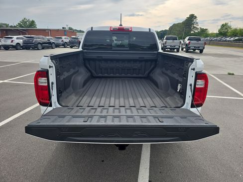 Used 2023 GMC Canyon Denali AWD/4WD image 12