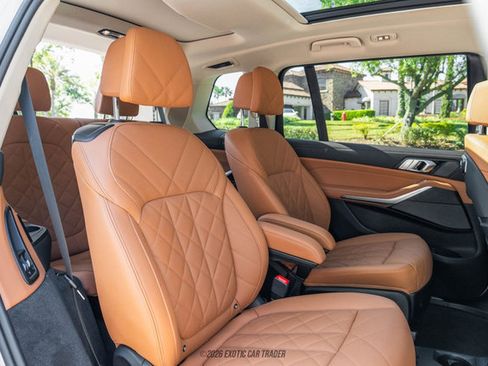 Used 2024 BMW X7 xDrive40i image 33