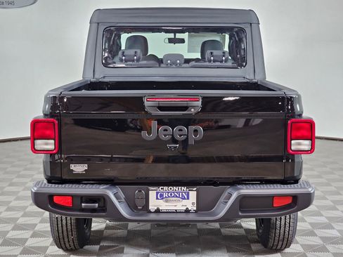 New 2026 Jeep Gladiator Sport image 4