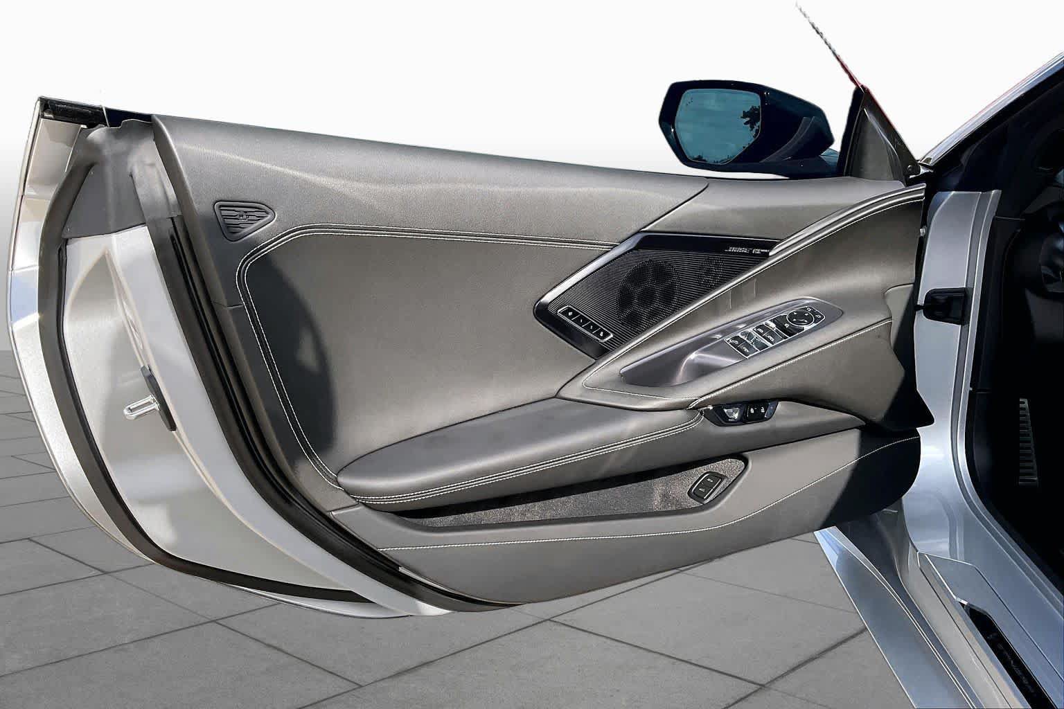 Used 2026 Chevrolet Corvette Stingray Preferred Conv w/ Z51 Performance Package RWD image 17