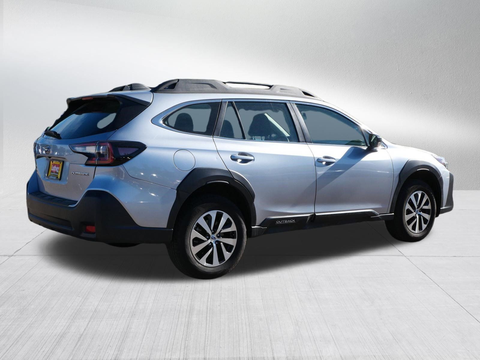 Used 2025 Subaru Outback Onyx Edition AWD/4WD image 7
