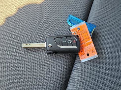 Used 2025 Toyota Corolla LE image 33