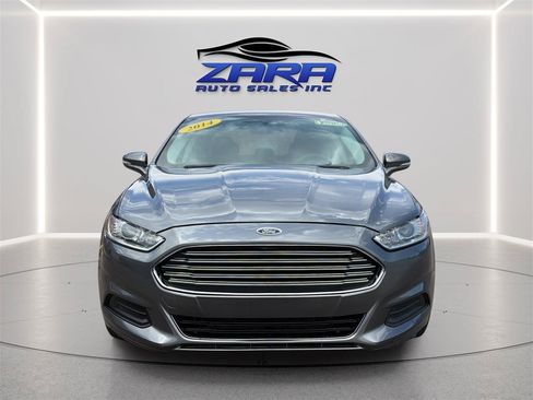 Used 2014 Ford Fusion SE FWD image 2