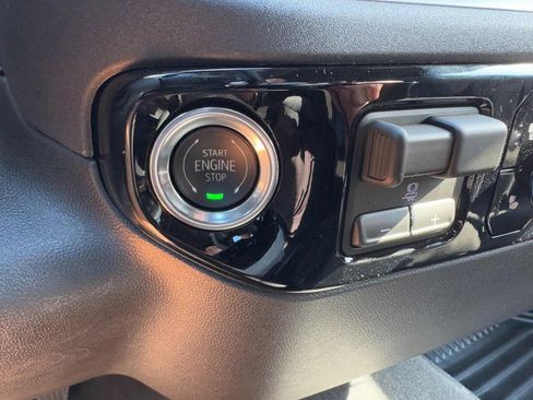 New 2026 Chevrolet Silverado 1500 LT w/ Z71 Off-Road Package image 48