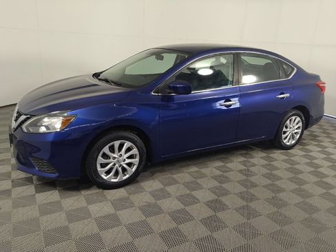 Used 2019 Nissan Sentra SV FWD image 2